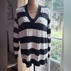 Chaps V-Neck cable Sweater in Black and White Stripes large